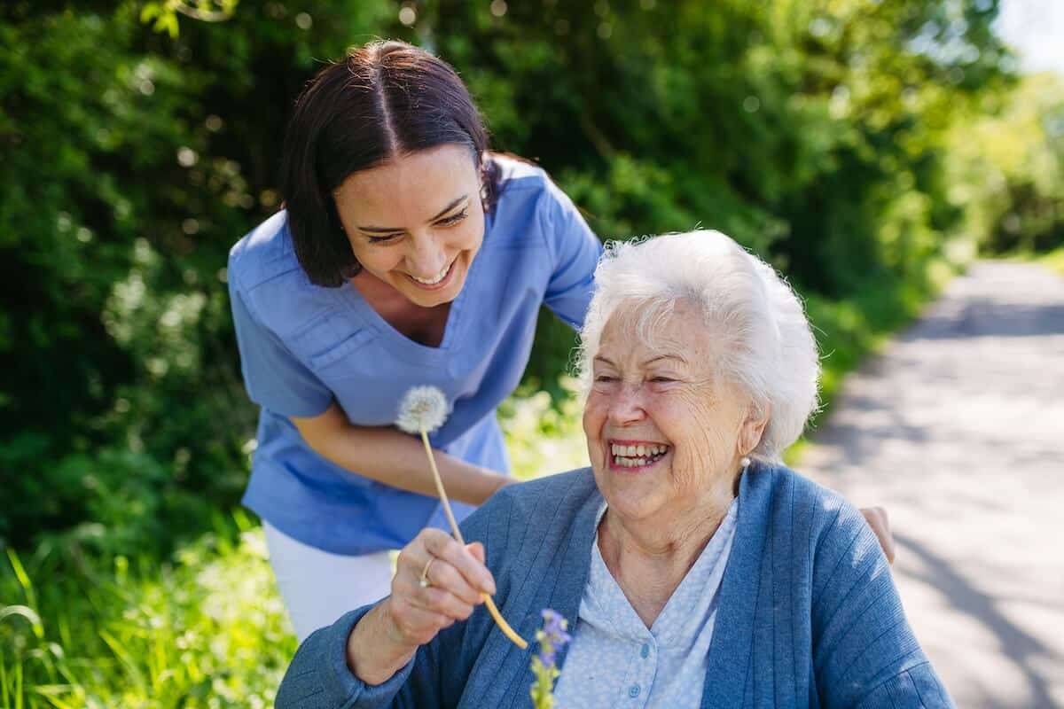 4 Benefits of Continuum of Care in Senior Living Communities
